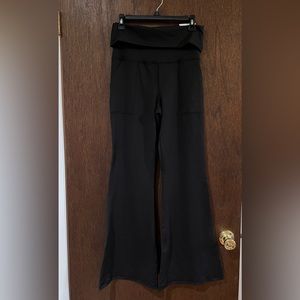 Aerie flare leggings.